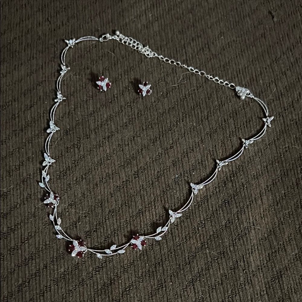Elegant Silver and Red Floral Necklace Set